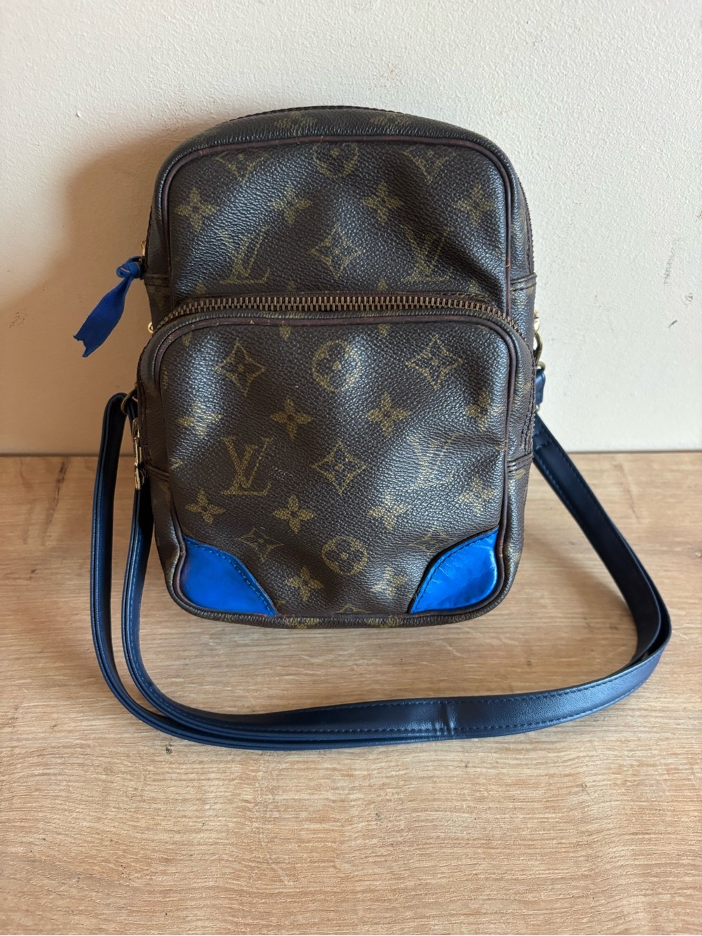 Louis Vuitton Brown Monogram Messenger Bag with Blue Trim authentic